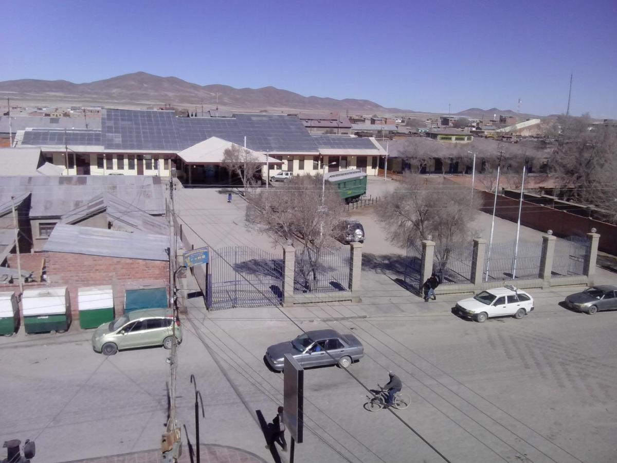 Julia Plaza Hotel Uyuni Exterior foto